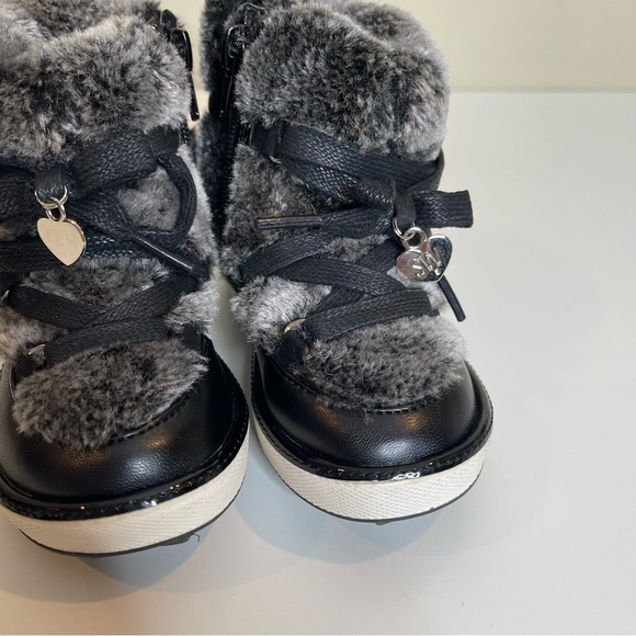 Stuart Weitzman Kids  Ariana Snow Boot - Picture 2 of 11